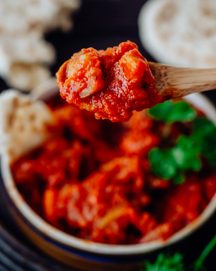 Maghmour (moussaka libanaise vegan) zoom cuillère - Charlie Cocotte - Photographe culinaire